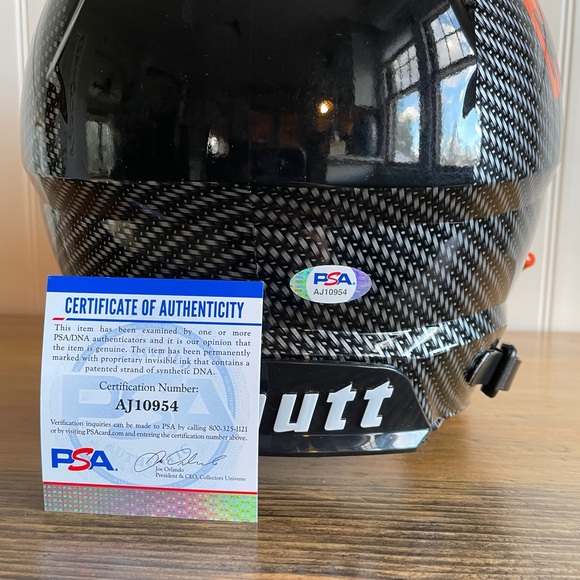 Full Size Hydro Dipped Cincinnati Bengals Chad “Ocho Cinco”Johnson Signed Helmet - Picture 3 of 6